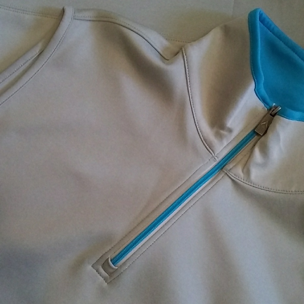 Antiqua medium muscle shirt gray and turquoise EUC